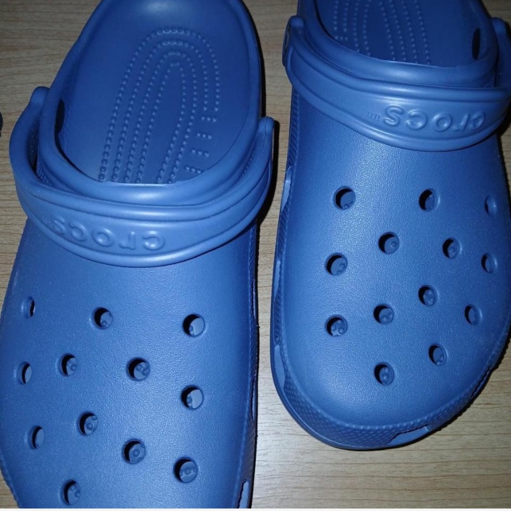 Crocs